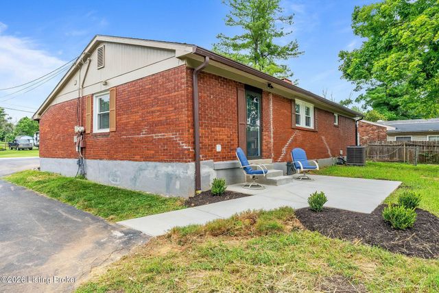 5308 Lee Ave, Crestwood, KY 40014