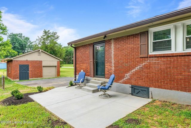 5308 Lee Ave, Crestwood, KY 40014