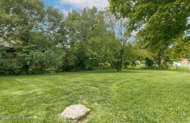 5308 Lee Ave, Crestwood, KY 40014