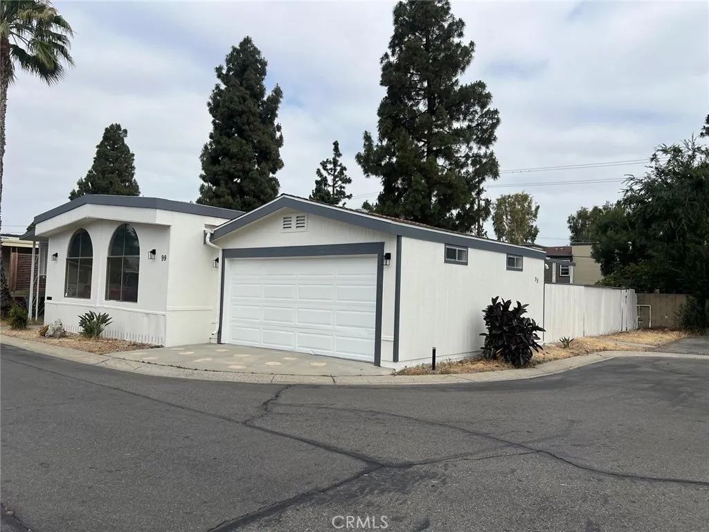 Image 2 of property listing at 320 N Park Vista 99, Anaheim, CA 92806