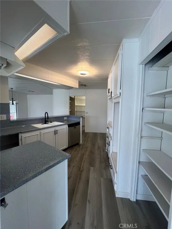Image 14 of property listing at 320 N Park Vista 99, Anaheim, CA 92806