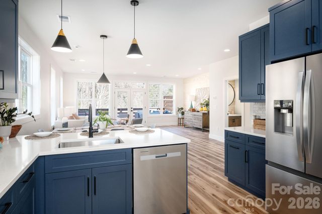 207 Ferrell Lane, Black Mountain, NC 28711