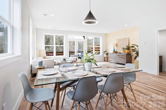 207 Ferrell Lane, Black Mountain, NC 28711