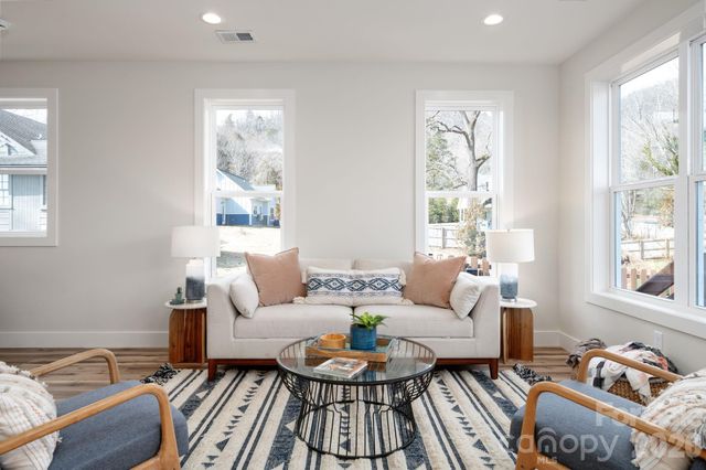 207 Ferrell Lane, Black Mountain, NC 28711