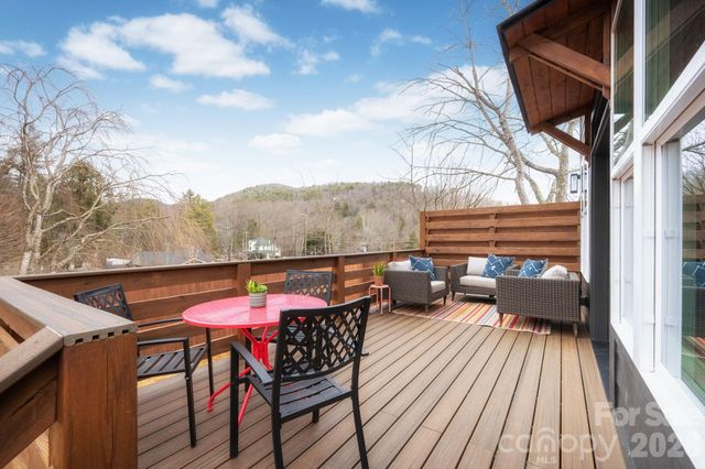 207 Ferrell Lane, Black Mountain, NC 28711