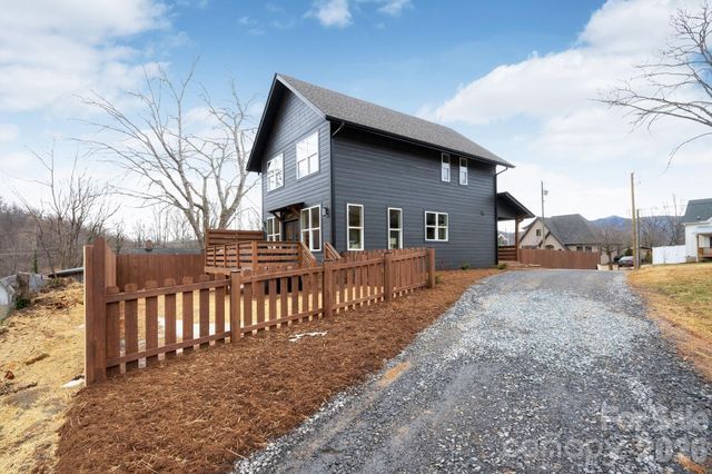 207 Ferrell Lane, Black Mountain, NC 28711