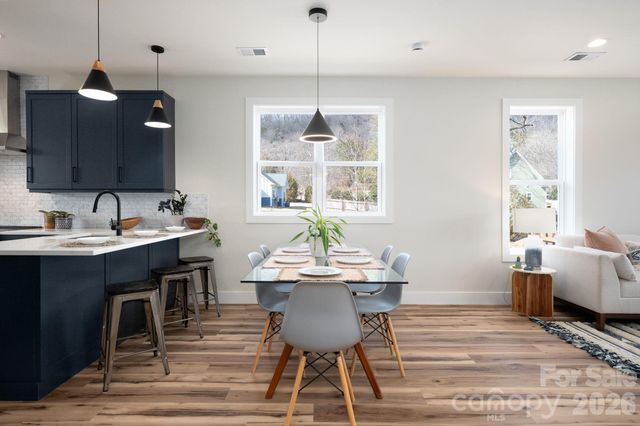 207 Ferrell Lane, Black Mountain, NC 28711