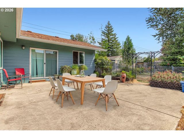 1700 Se 4TH St, Gresham, OR 97080