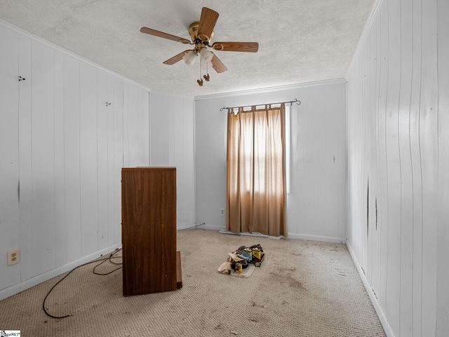 155 Ridings Road, Campobello, SC 29322