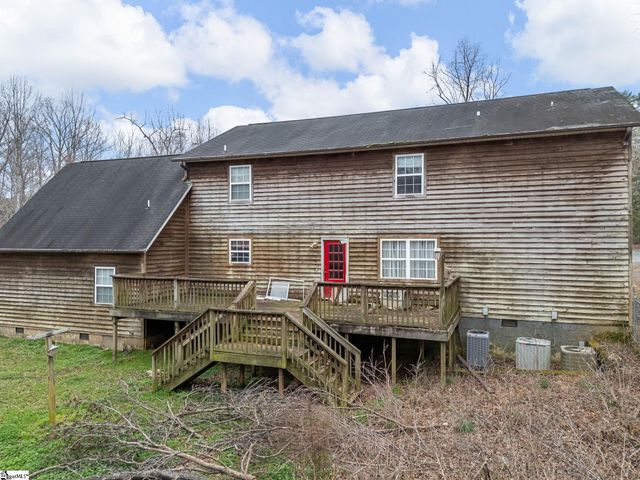 155 Ridings Road, Campobello, SC 29322