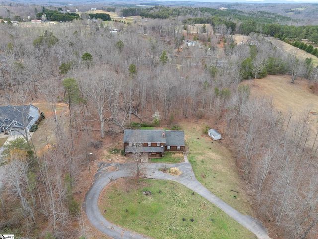 155 Ridings Road, Campobello, SC 29322