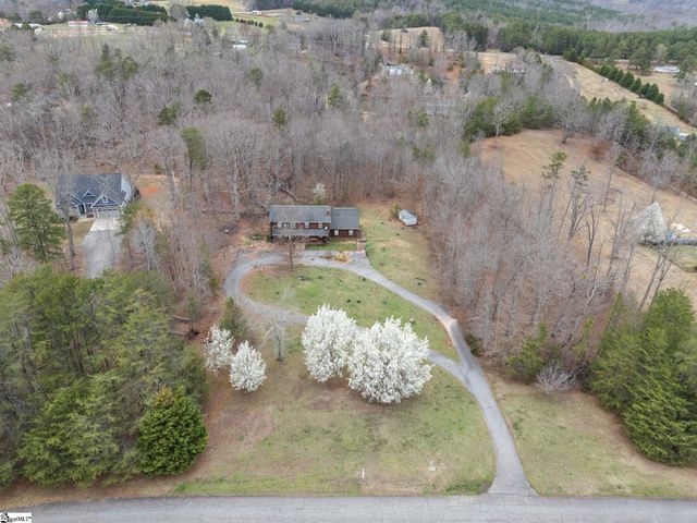 155 Ridings Road, Campobello, SC 29322