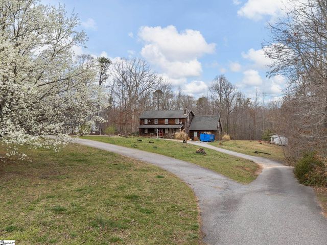 155 Ridings Road, Campobello, SC 29322