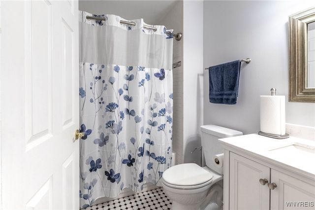 7054 Brian Lane, Wheatfield, NY 14304