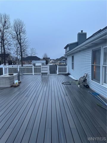 7054 Brian Lane, Wheatfield, NY 14304