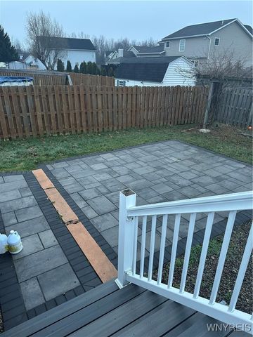 7054 Brian Lane, Wheatfield, NY 14304