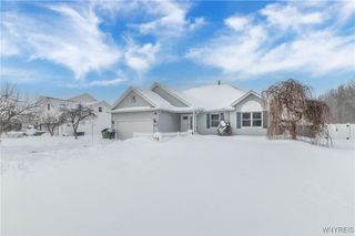 7054 Brian Lane, Wheatfield, NY 14304