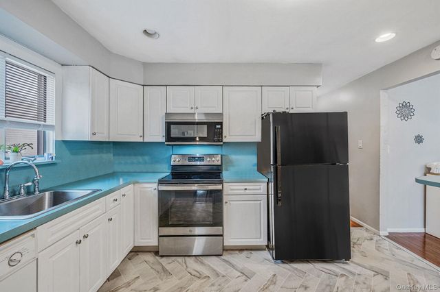 94 Harrison Avenue, Bethpage, NY 11714