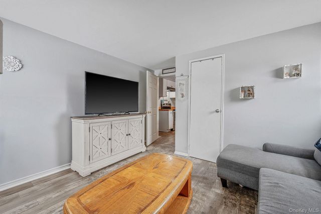 94 Harrison Avenue, Bethpage, NY 11714