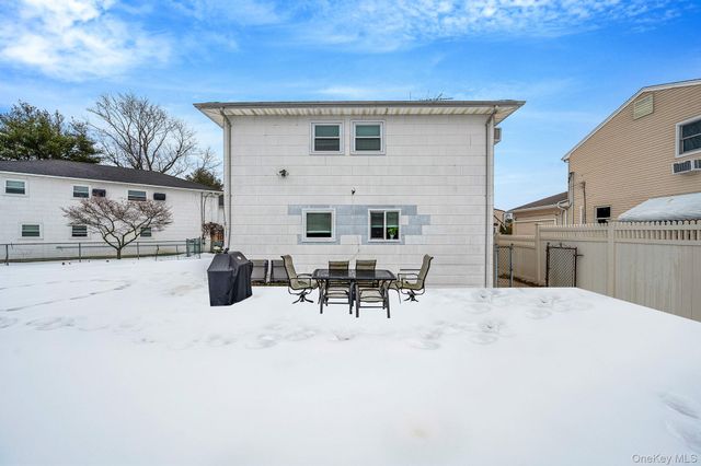 94 Harrison Avenue, Bethpage, NY 11714