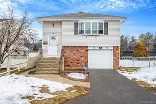 94 Harrison Avenue, Bethpage, NY 11714