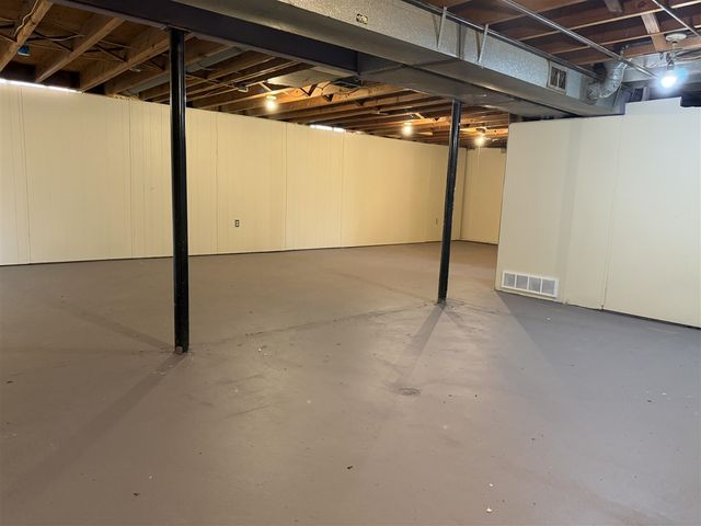 17422 Keppen Avenue, Allen Park, MI 48101