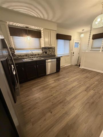 17422 Keppen Avenue, Allen Park, MI 48101