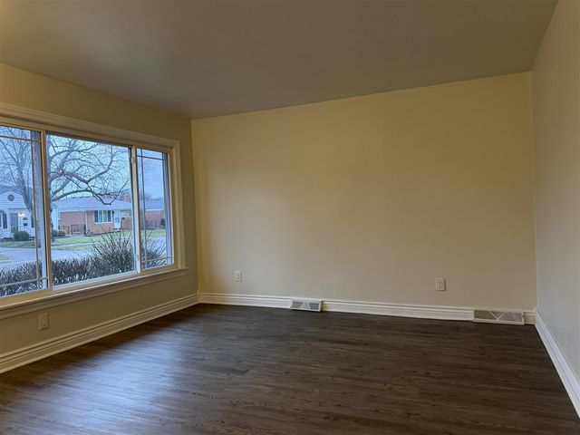 17422 Keppen Avenue, Allen Park, MI 48101