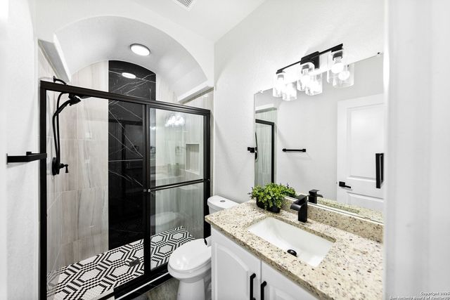 3307 W Salinas, San Antonio, TX 78207