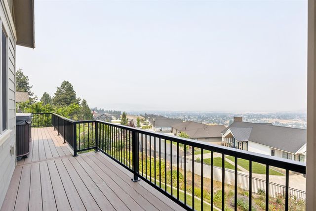 1719 S Incline Dr, Spokane, WA 99016