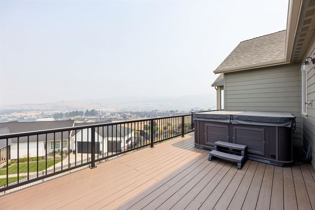 1719 S Incline Dr, Spokane, WA 99016