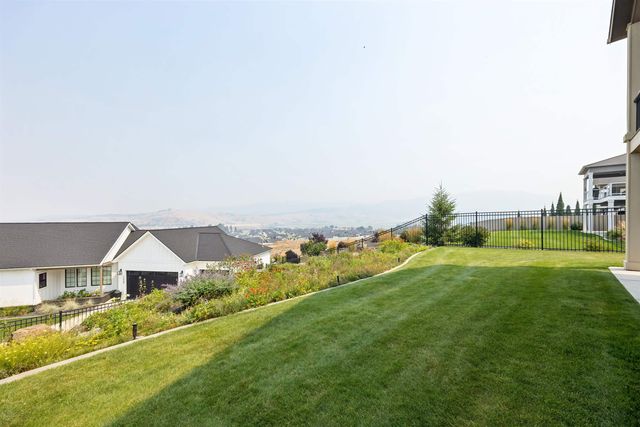 1719 S Incline Dr, Spokane, WA 99016