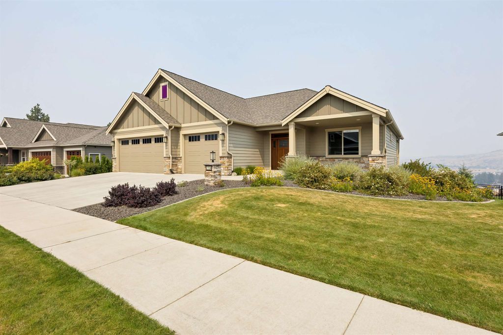 1719 S Incline Dr, Spokane, WA 99016 photo 2