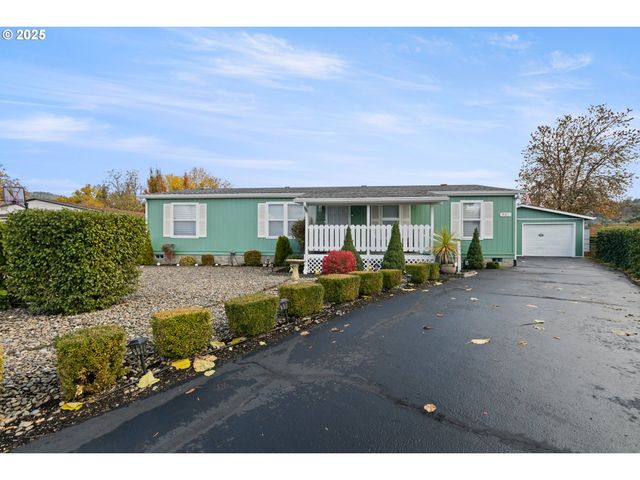 281 HEAVENLY Ct, Sutherlin, OR 97479