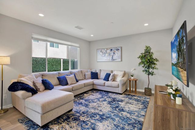 8511 Yucca St, Santee, CA 92071