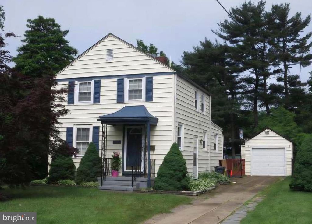 119 MAPLE SHADE AVE, Hamilton, NJ 08610