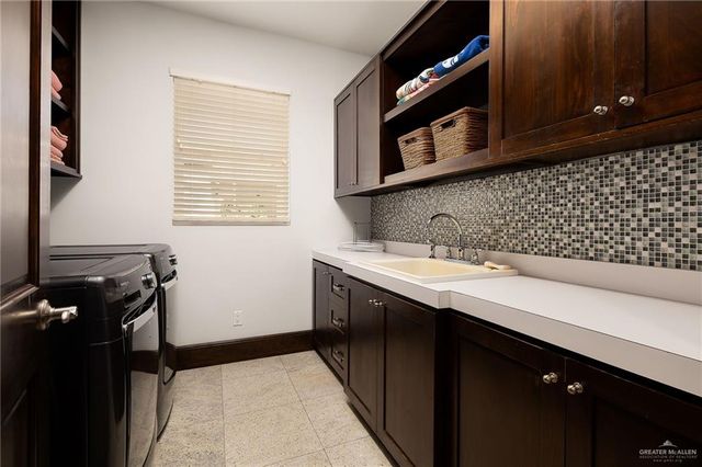 8901 N 2nd Street, Mcallen, TX 78504