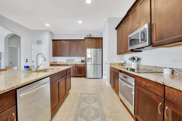 32049 STONE MEADOW COURT, Sorrento, FL 32776