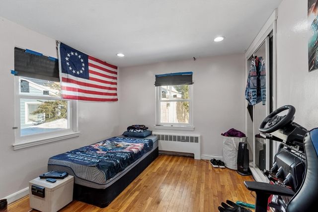 18 Dunham Rd, Beverly, MA 01915