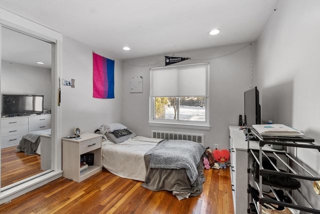 18 Dunham Rd, Beverly, MA 01915