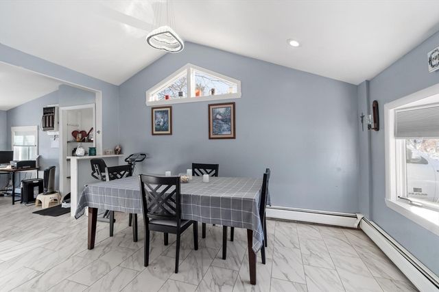 18 Dunham Rd, Beverly, MA 01915