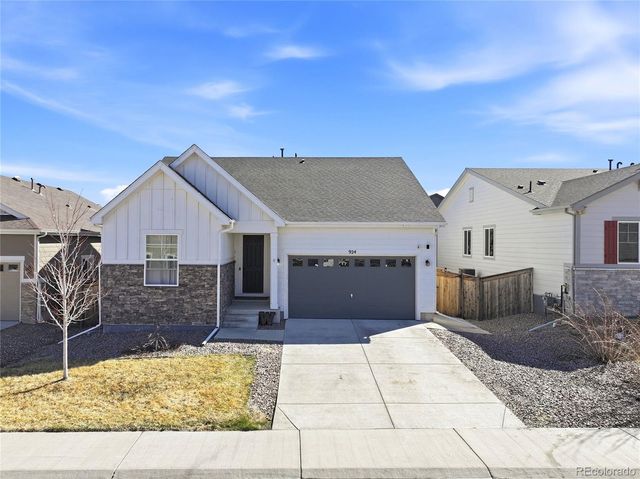 924 N Waterloo Street, Aurora, CO 80018