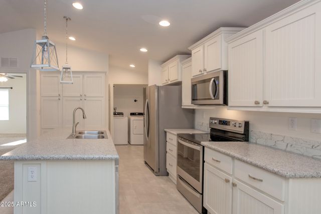 11596 W SIERRA DAWN Boulevard 46, Surprise, AZ 85378