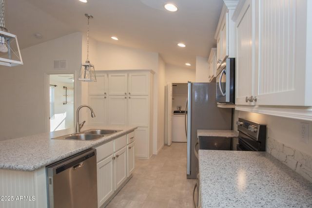 11596 W SIERRA DAWN Boulevard 46, Surprise, AZ 85378