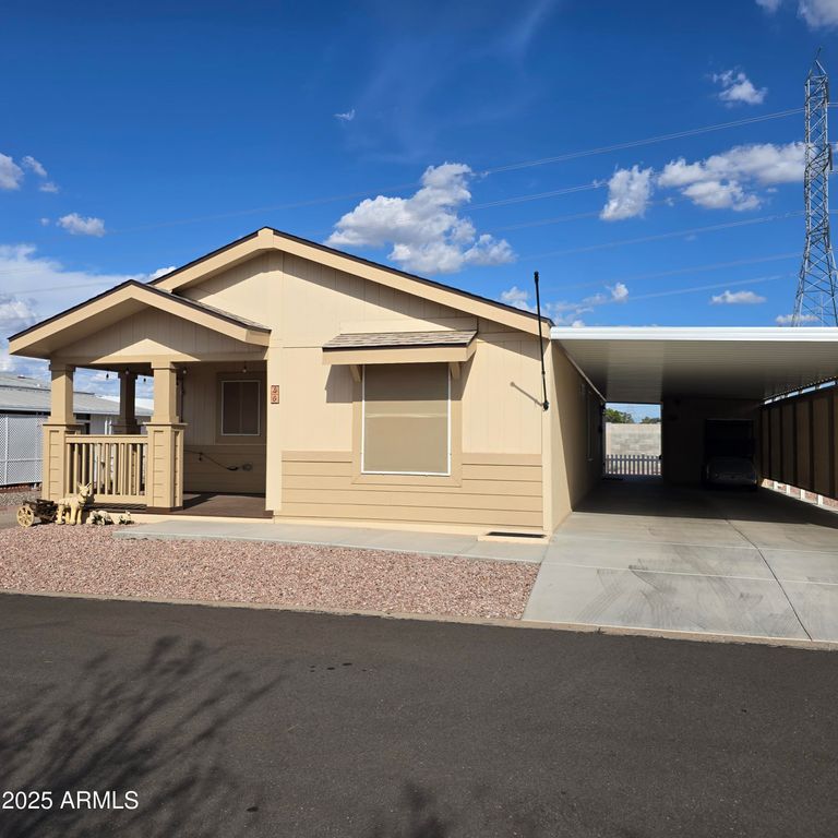 11596 W SIERRA DAWN Boulevard 46, Surprise, AZ 85378