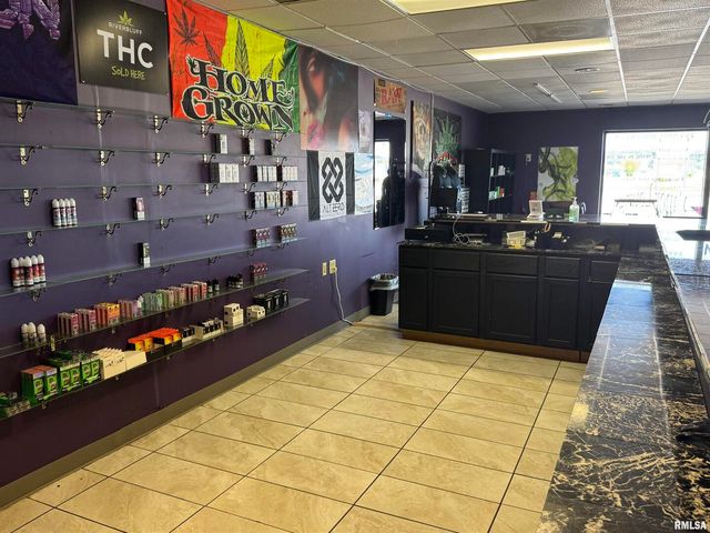 4601 16TH Street 1, Moline, IL 61265