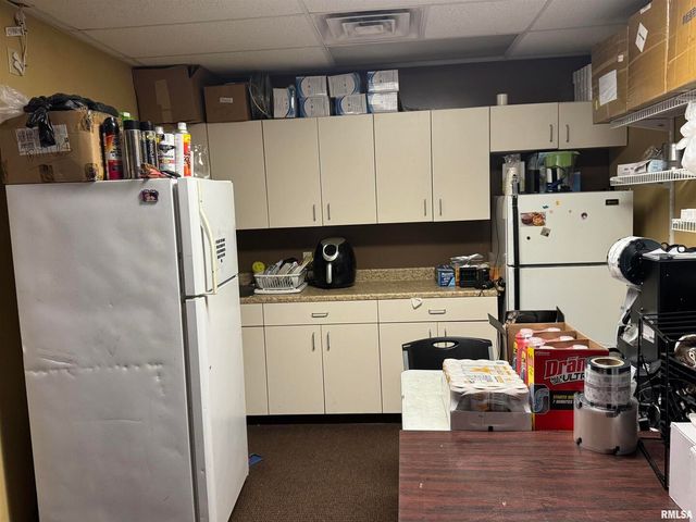 4601 16TH Street 1, Moline, IL 61265