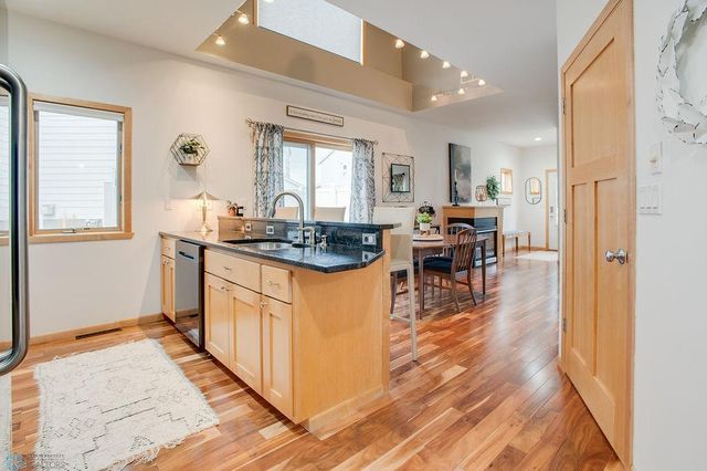 4390 46th Avenue S D, Fargo, ND 58104