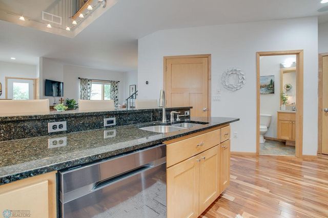 4390 46th Avenue S D, Fargo, ND 58104