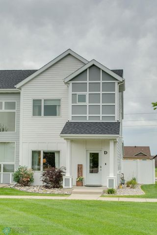 4390 46th Avenue S D, Fargo, ND 58104